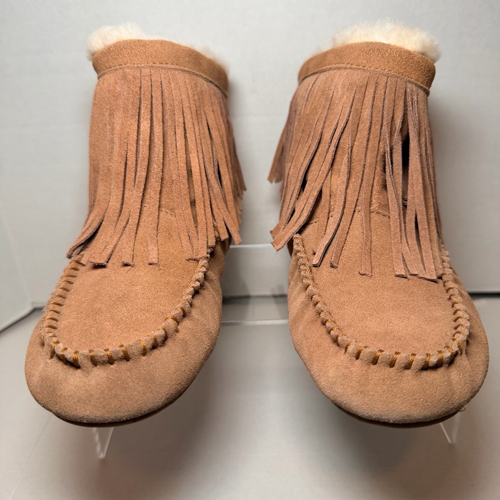 Emu Australia Suede Fringe Cayote Sheepskin Moccasin Boots Women's 6 Men's 5 - Picture 5 of 7